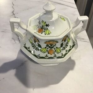 Johnson Bros Greenfield Sugar Bowl White Ceramic Octagon‎ Floral Design England